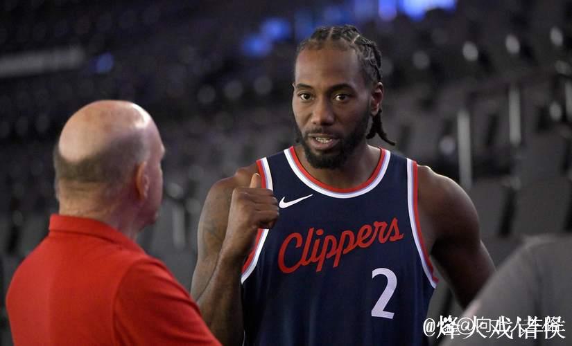 快船博主:想朝替补席泼杯饮料,我坦然接受终身禁赛 快船博主:想朝替补席泼杯饮料,我坦然接受终身禁赛